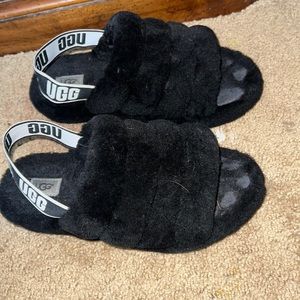 Black Ugg slipper